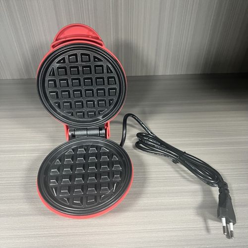 Portable home Waffle Maker Mini Breakfast Maker Mini Waffle Maker Heart Round sandwich breakfast maker