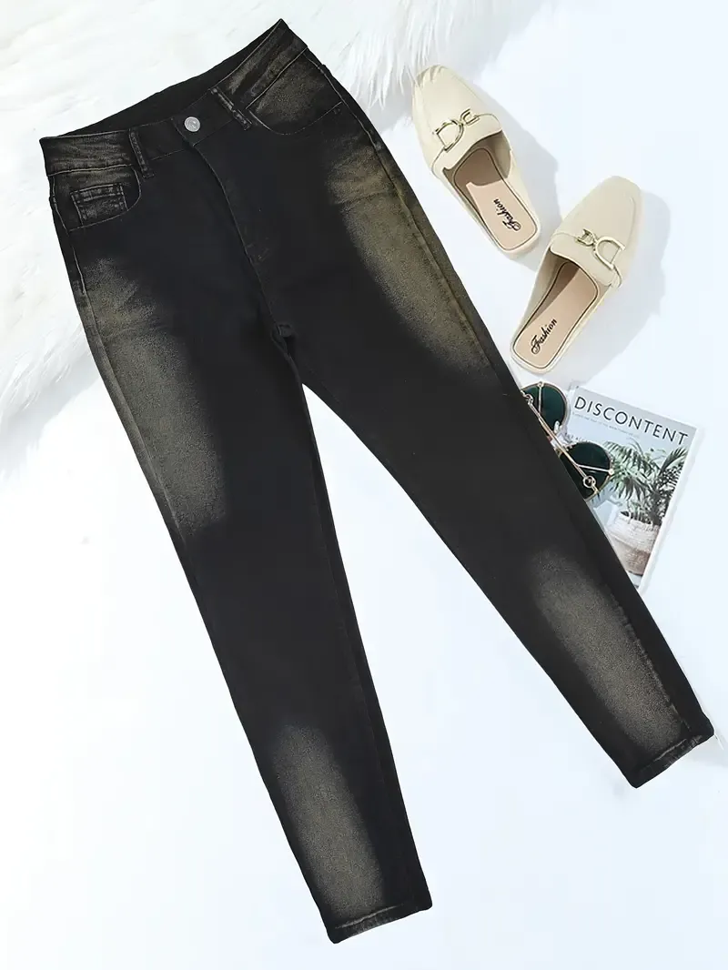 Women's High-Waisted Mom Jeans With Stretch Cotton Blend