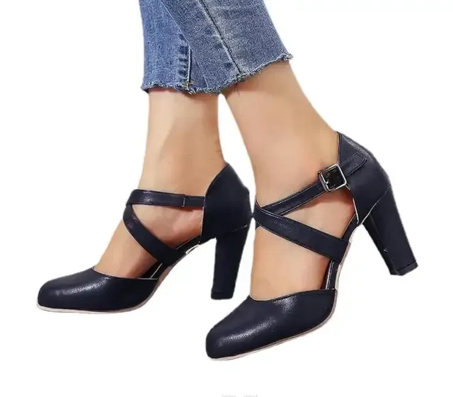 Large size sandals for women