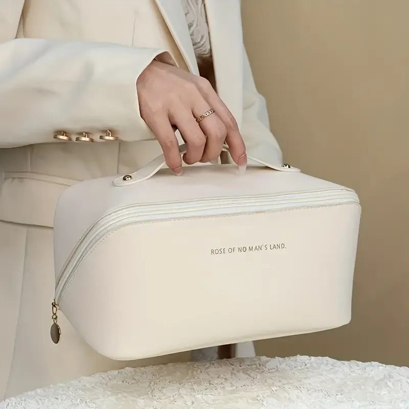 Stylish Minimalist Makeup Zipper Pouch