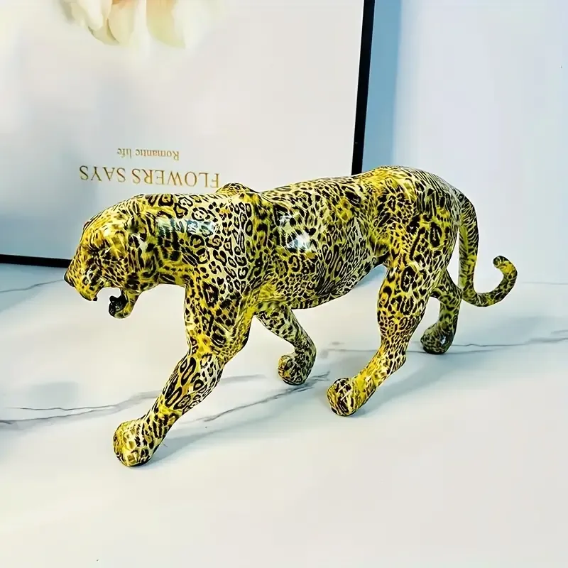 Resin Crafted Leopard Statue
