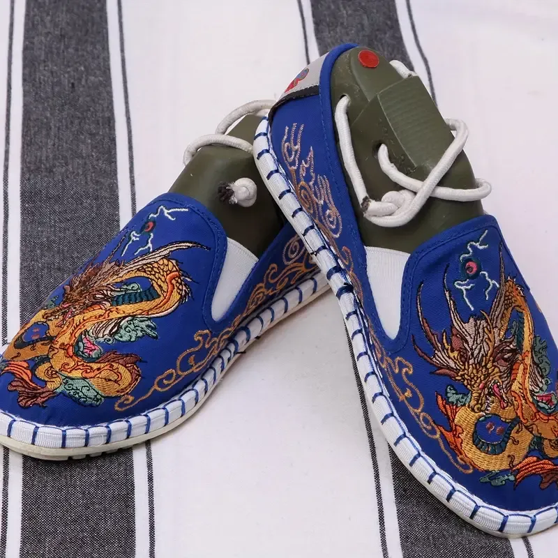 Dragon Pattern Embroidered Slip On Walking Shoes