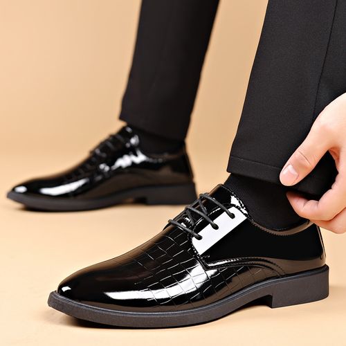 High-end plus-size men's business leather shoes, premium glossy formal leather shoes, versatile casual men's shoes.