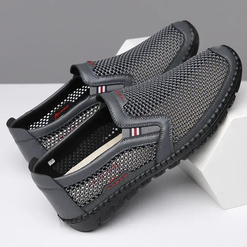 Men's Slip On Casual Shoes Non Slip Breathable All Seasons Outdoor Walking Camping Fishing All Seasons Comfy Durable