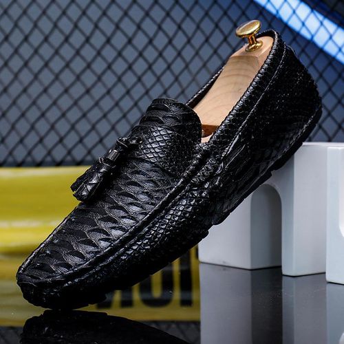 Large size casual fashion men's loafers