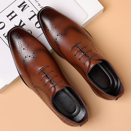Brown business soft-soled leather shoes