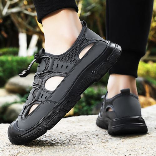 Beach hole wading shoes rotating button sandals