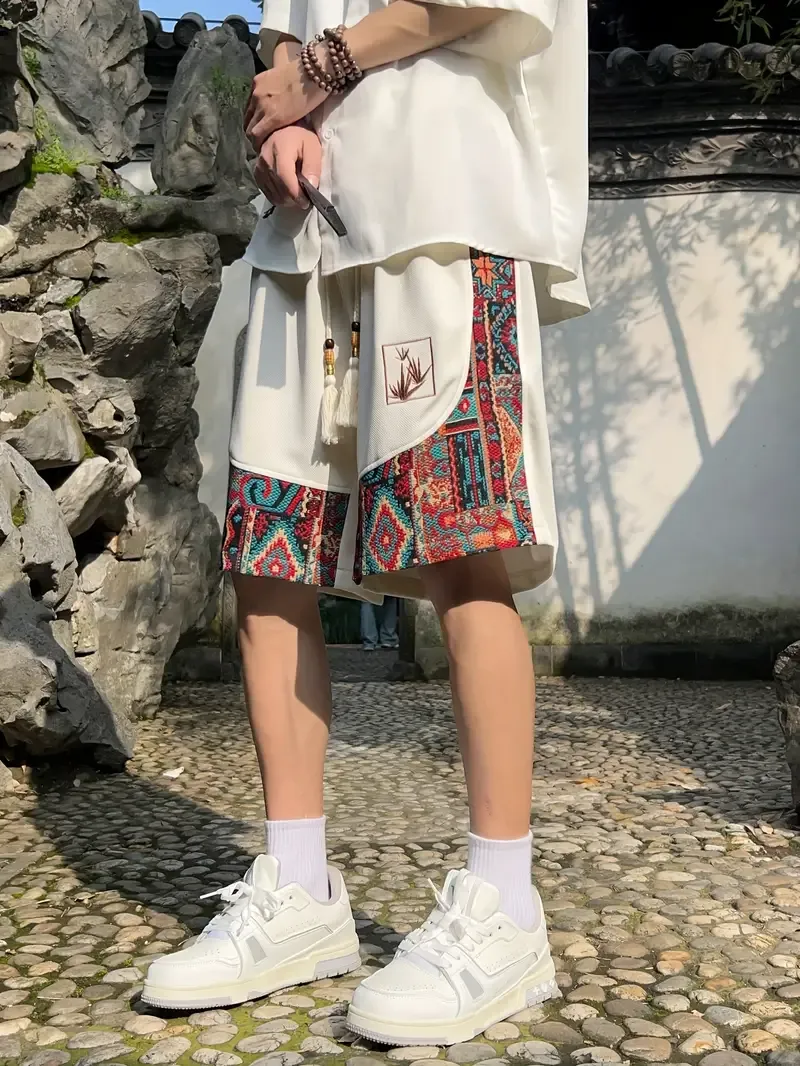 Loose Men's Shorts With Pockets, Ethnic Embroidery Graphic Print Casual Drawstring Shorts For Summer
