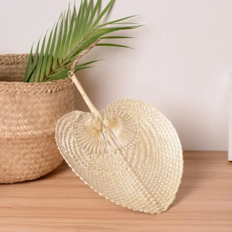 3pcs Handmade Traditional Style Bamboo Woven Heart-shaped Fan Summer Fan