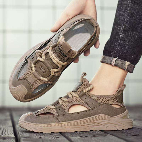 Anti-slip, wear-resistant and hollowed-out sandals for men in summer 2025