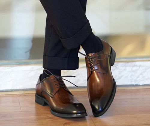 Imitation wood grain distressed leather shoes