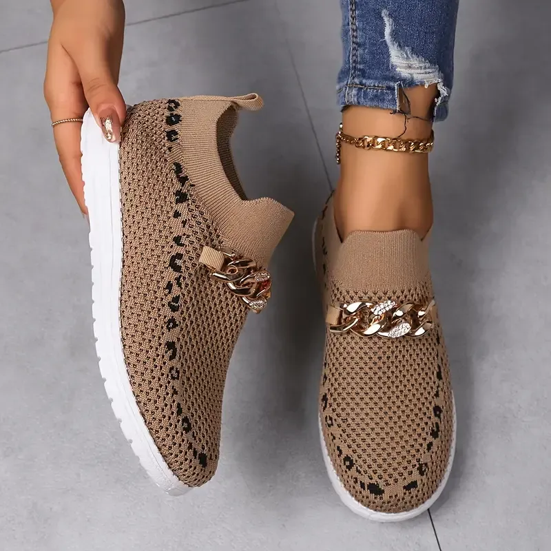 Women's Lightweight Outdoor Sneakers With Chain Decor, Mesh Breathable Low Top Walking Shoes