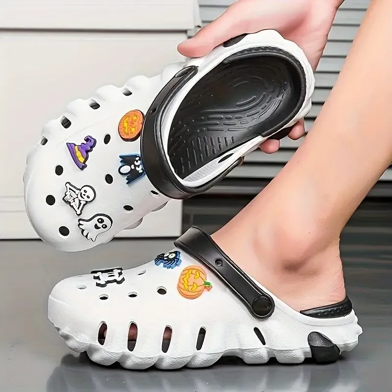 Soft Sole Men's Clogs, Slip-on Closed Toe Cartoon Charms Sandals for Outdoor Garden Beach Walking
