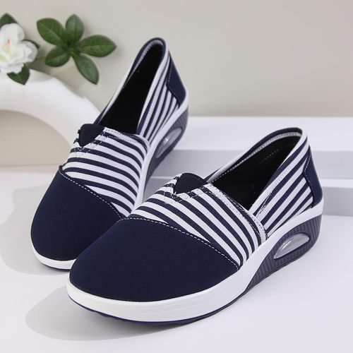 comfortable large-size women's shoes