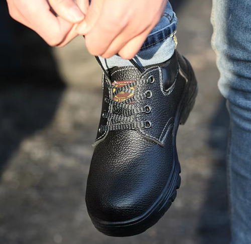 Hot Sale Promotion -Microfiber Leather comfortable and lightweight safety shoes for men and women Steel head and rubber bottom safety shoes