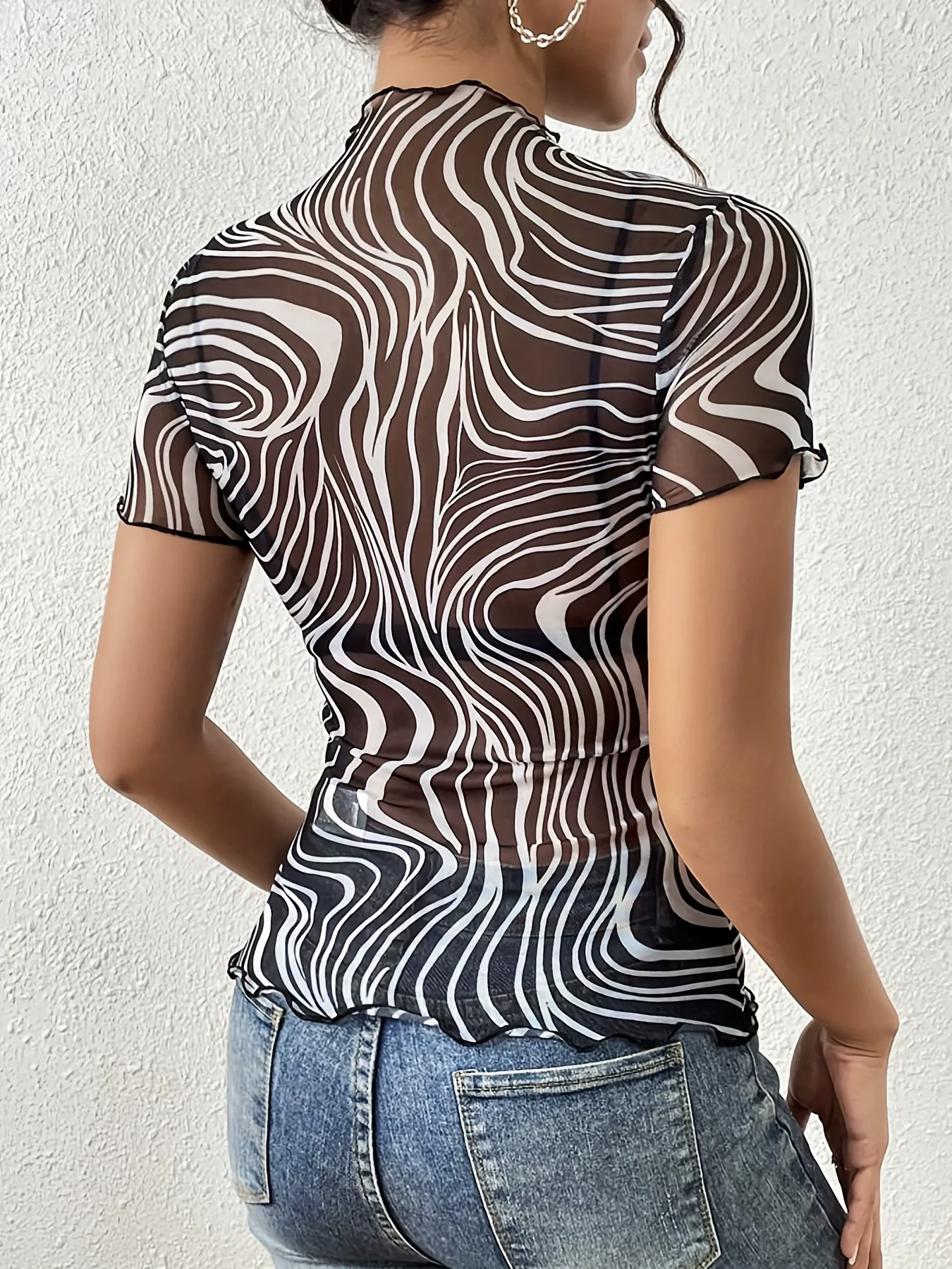 2025 New Elegant Mesh Printed Striped Ruffled Short Sleeve T-shirt Slim Tops Women's Clothing