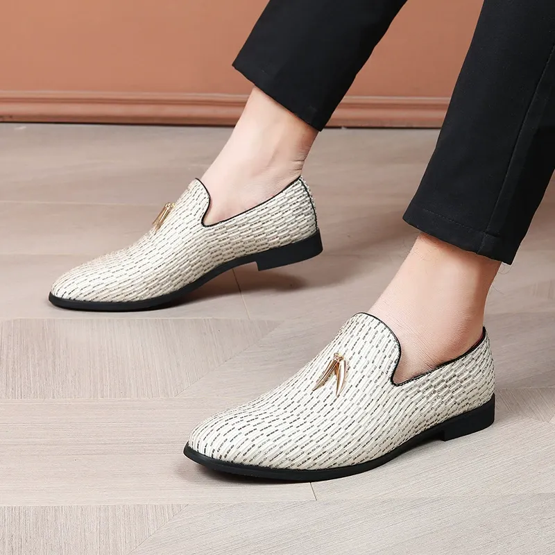 Men's shoes, loafers on one foot, no smelly feet, single shoes, leather shoes
