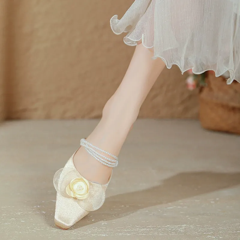 🔥2025 HOT SALE -50%🔥New Arrival Chunky Heel Mid-Height Women's Shoes Versatile Floral Silk Pumps French Mary Jane Square-Toe Flats for Women