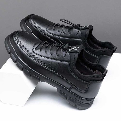 The new summer business men's shoes are versatile and anti-slip