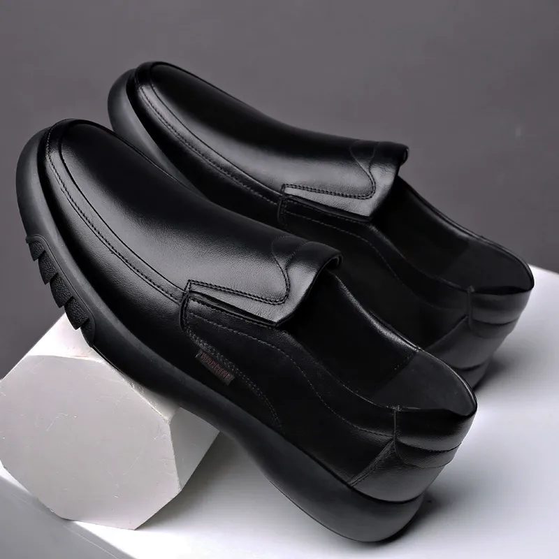 Men's shoes 2025 new style Korean version trendy versatile breathable height-increasing casual leather shoes for men
