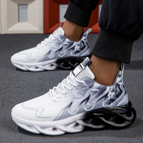 Hot selling men's sports shoes