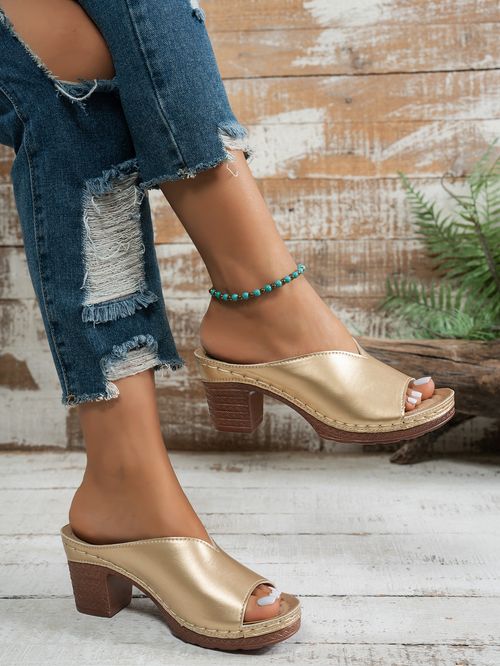 new style sandals for women light outdoor wear