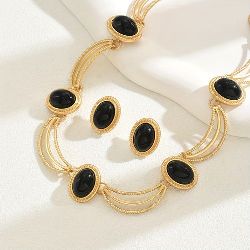 Vintage Style Black Oval