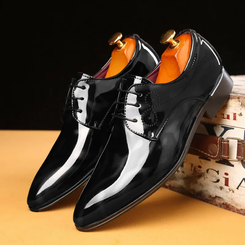Leather shoes with pointed toe, fashionable men's shoes, lace-up, business formal leather shoes, shiny leather