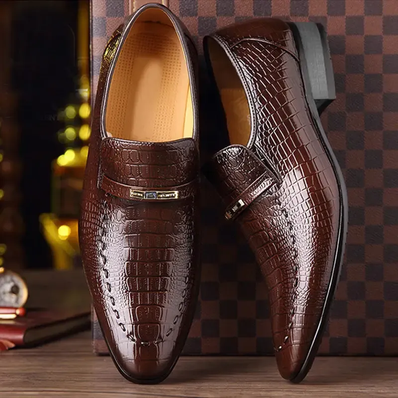 High Quality Luxury Men's Leather Shoes Large Size Low Top Men's Casual Shoes Embossed Leather Shoes Men