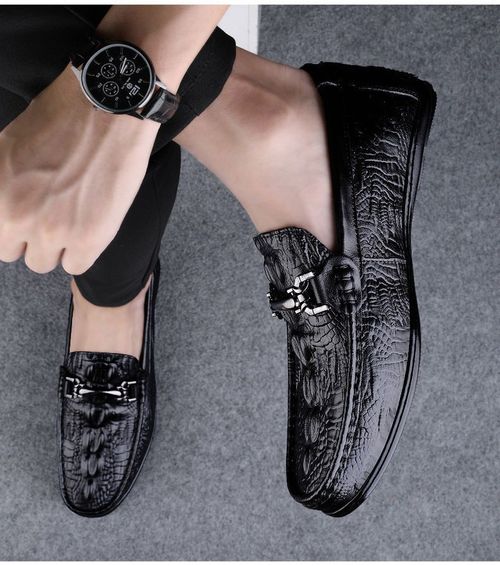 Men's leather shoes, 2025 new style, textured crocodile pattern loafers, business casual men's shoes, versatile soft-soled men's shoes.