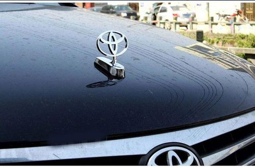 Toyota Land Cruiser Front Hood Bonnet Emblem Badge SILVER