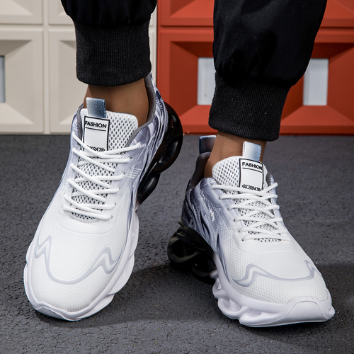 Hot selling men's sports shoes