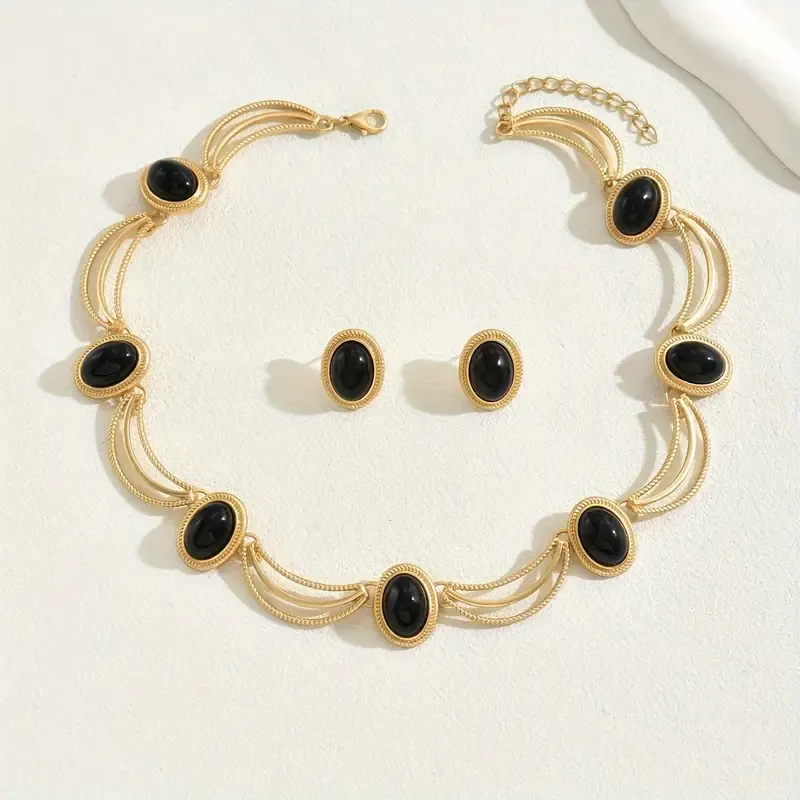 Vintage Style Black Oval