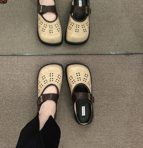 Women's outdoor slippers with closed toe