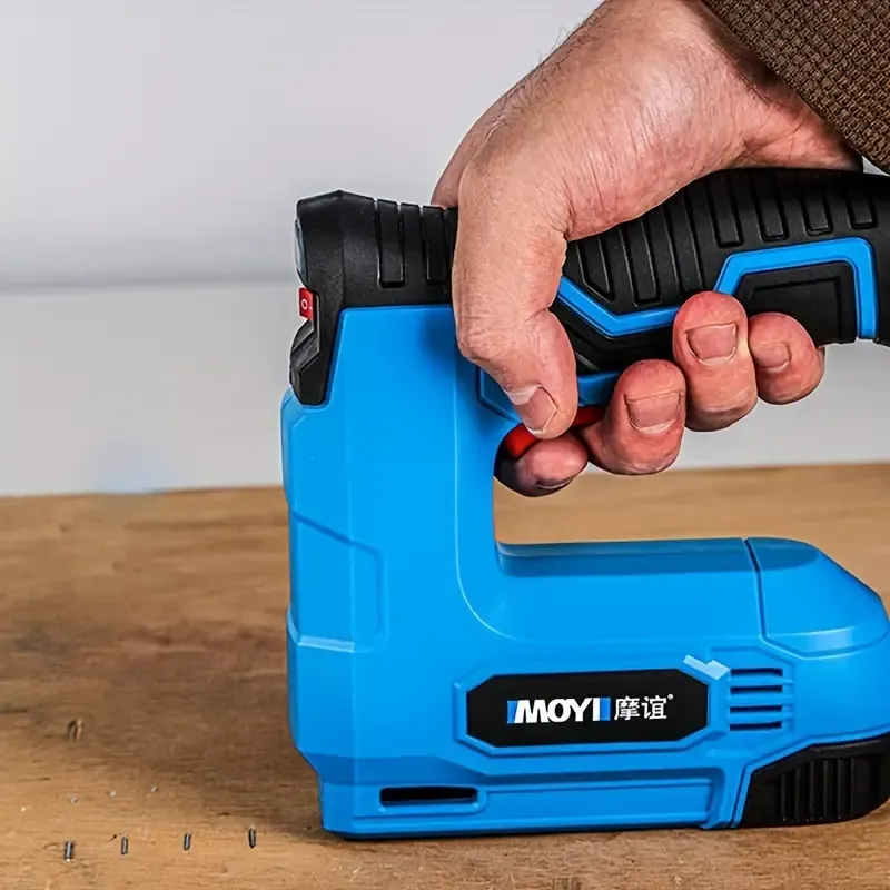 Lithium-ion Electric Staple Gun and Brad Nailer Kit