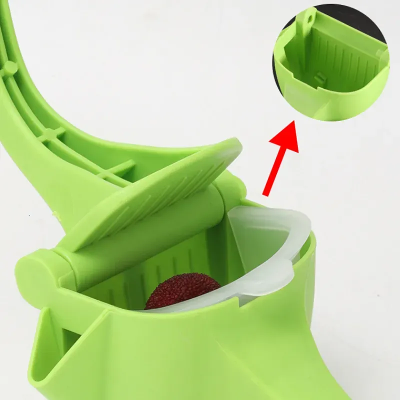 Juicers Portable Manual Juice Squeezer Hand Pressure Multifunctional Orange Juicer Pomegranate Lemon Squeezer Kitchen Accessories