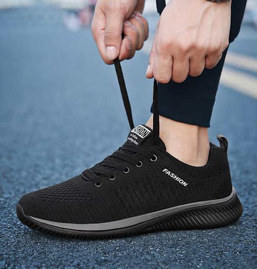Men's flying woven running shoes
