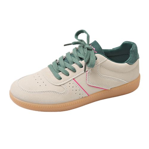Large-sized couple German training shoes with color-tied sneakers