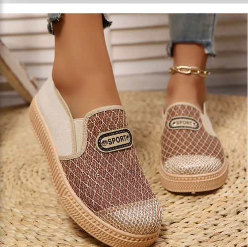 Old Beijing cloth shoes