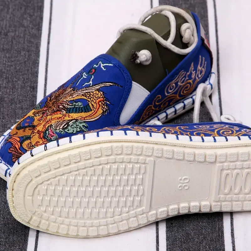 Dragon Pattern Embroidered Slip On Walking Shoes