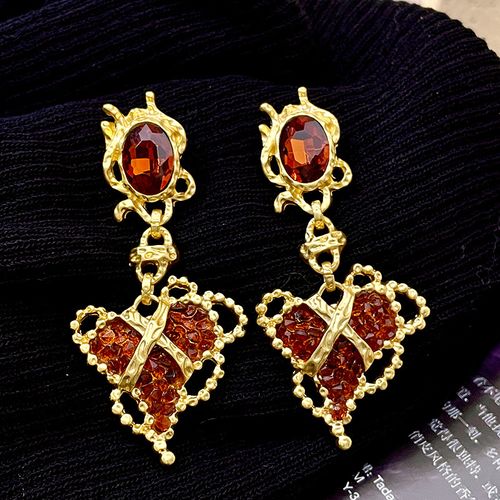 Medieval pierced heart-shaped glass crystal trendy earrings