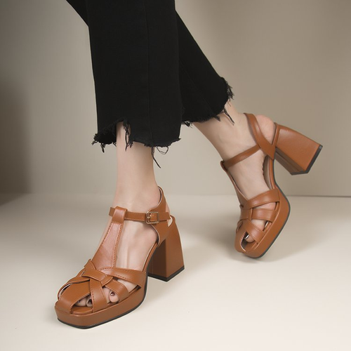 Fashionable square toe hollowed-out sandals with thick heels