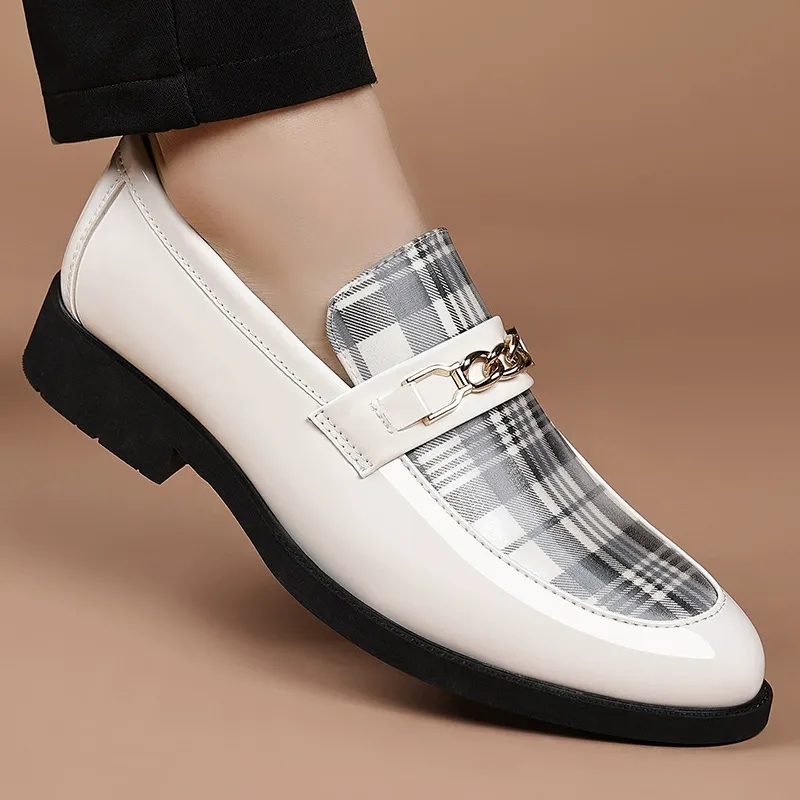 New large size patent leather shiny casual