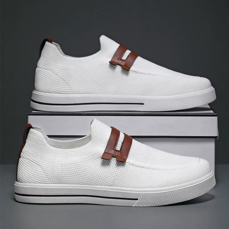 Breathable casual shoes, large-sized soft and elastic mesh shoes, sports shoes