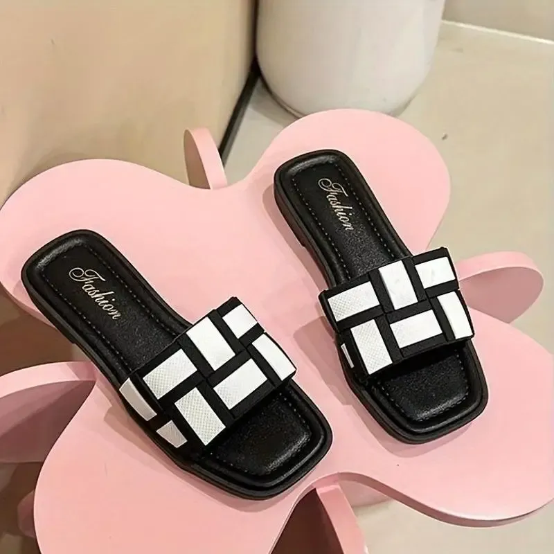 Chic Women's Checkerboard Slide Sandals - Vintage Style, Open Toe, Flat Sole, PVC Material, Perfect for Summer Beach & Casual Wear