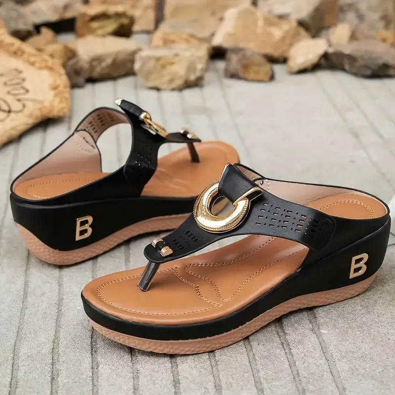 Comfortable Women's Fashion Wedge Sandals, Non-slip Sole Thong Flip Flops with Decorative Metallic Accents Summer Footwear