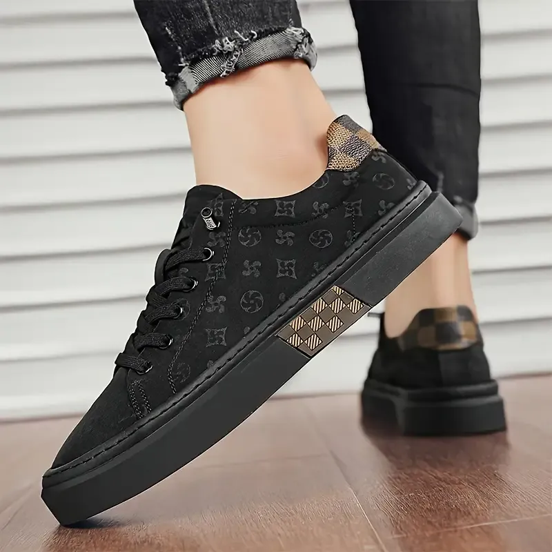 Men's Breathable Canvas Sneakers - Casual Slip-On Shoes with Elastic Laces, Versatile for All Seasons