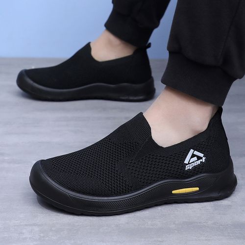 Summer soft and breathable casual men's driving shoes, one-piece fly-knit breathable and comfortable men's shoes