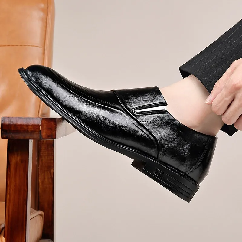 High-end embossed business formal casual shoes