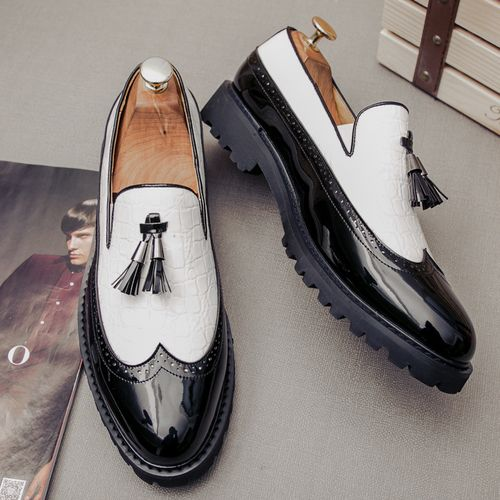 Glossy Tassel Brogue Loafer
